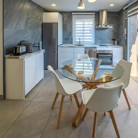 Casa Curro Y Pepa Apartment